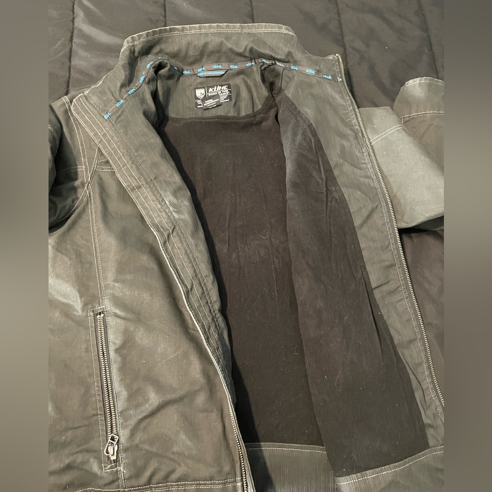 Lightweight Winter Jacket - image 4